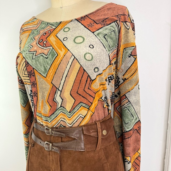 Retro orange and brown color block western abstract shapes long sleeve top - Picture 6 of 13